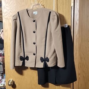 Vintage Tan Blazer / Skirt Size 16